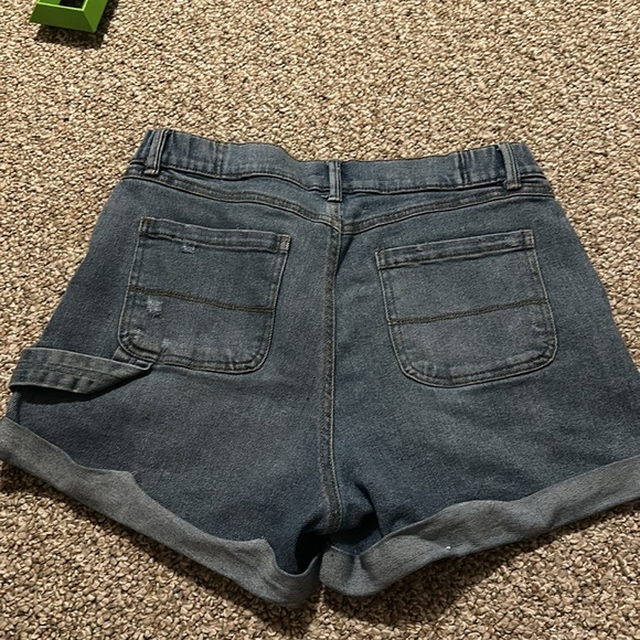 Jean Shorts - Picture 2 of 3